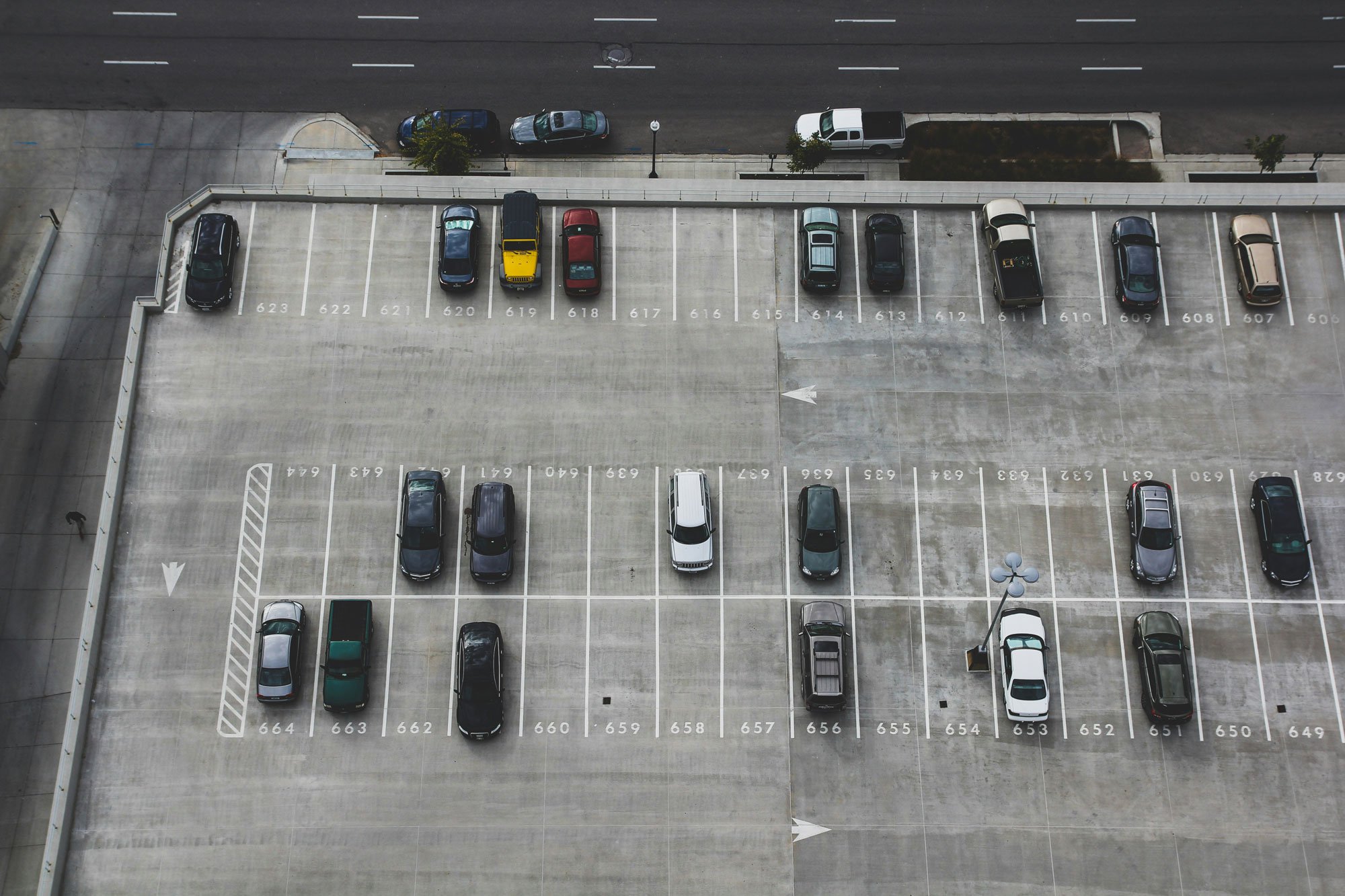 Why Your Company Needs an Airport Parking Business Account